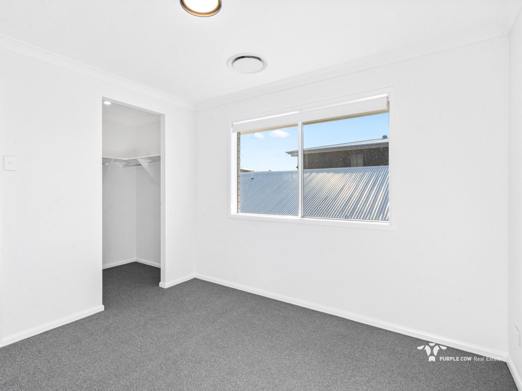 Rental: Greenbank, QLD, 4124 photo-9