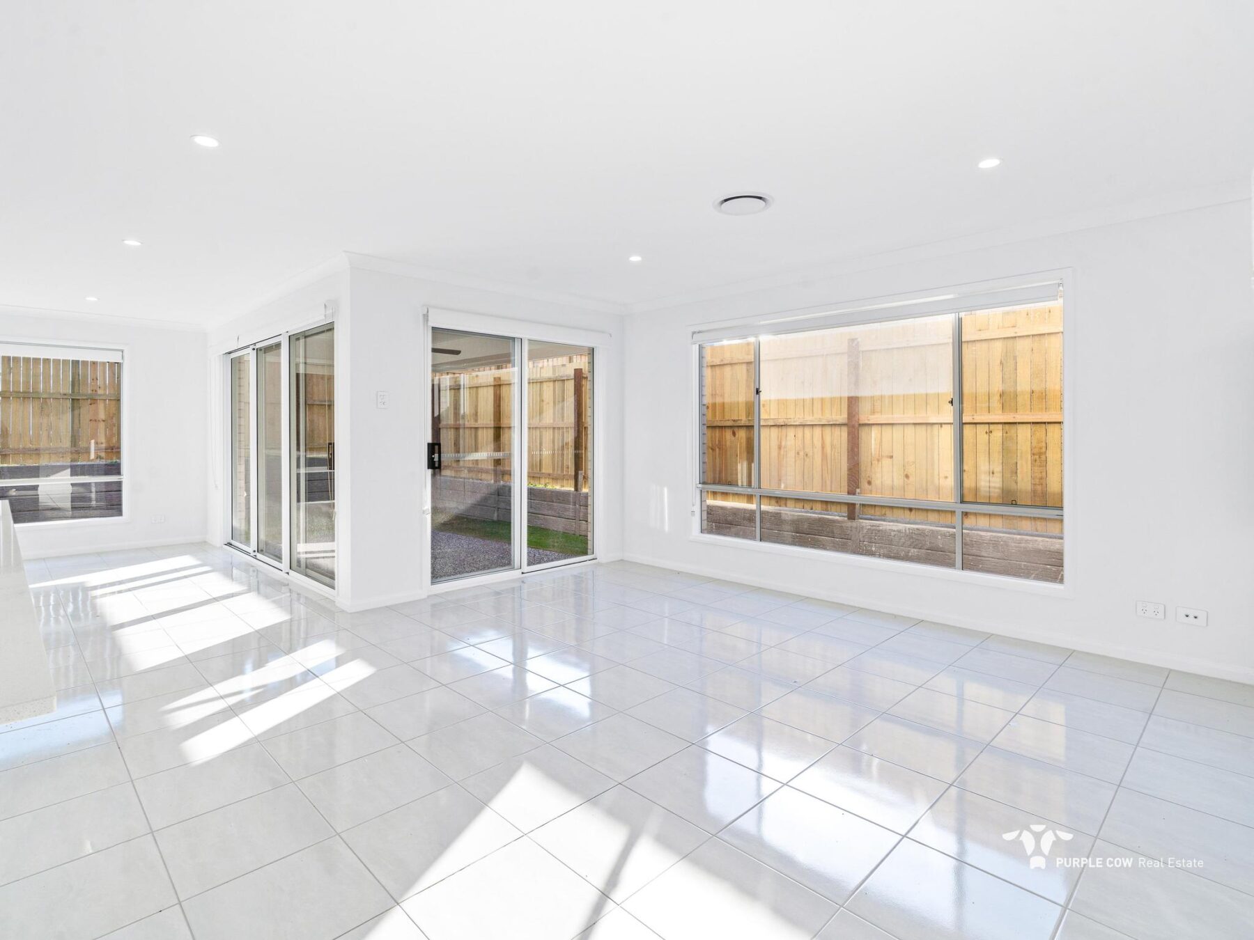 Rental: Greenbank, QLD, 4124 photo-4