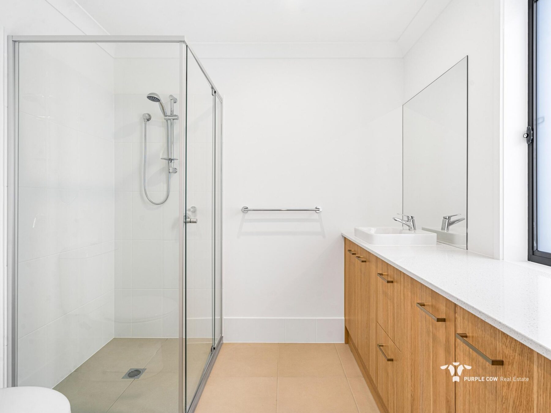 Rental: Plainland, QLD, 4341 photo-10