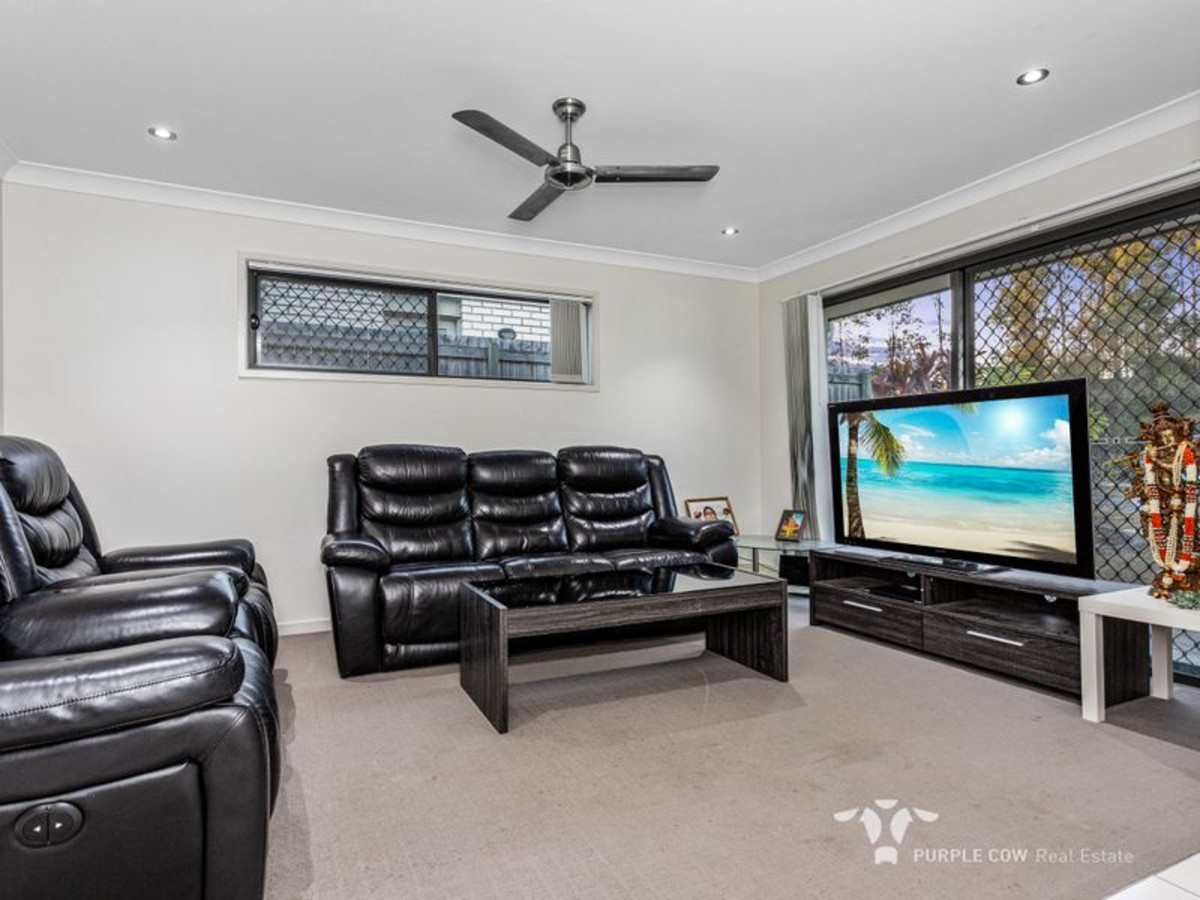 Rental: Spring Mountain, QLD, 4300 photo-1