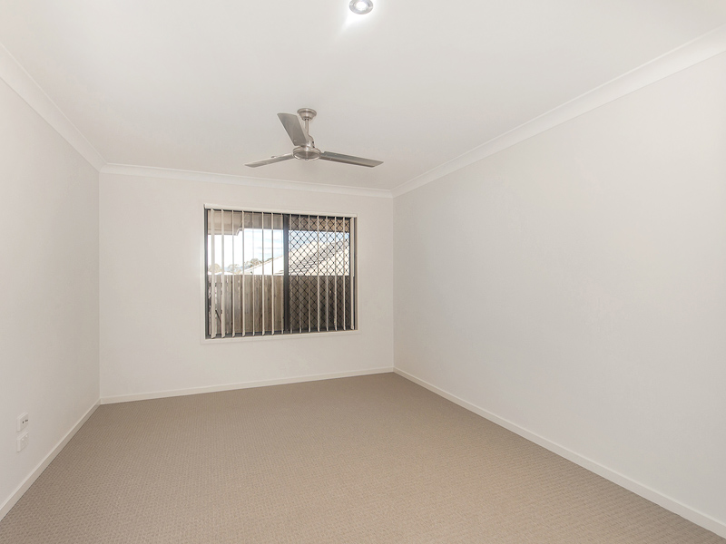 Rental: Yarrabilba, QLD, 4207 photo-4