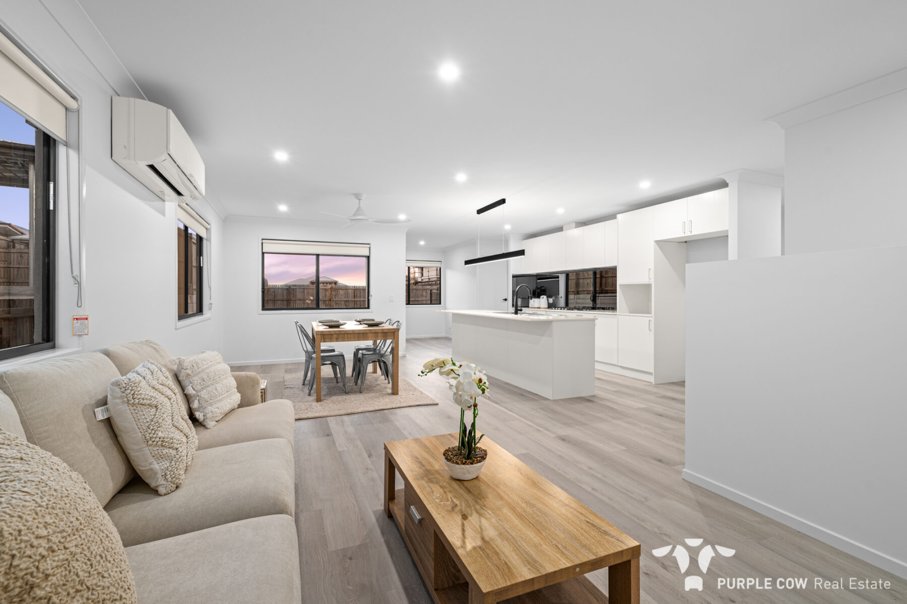 Property: 39 Palk Place, Spring Mountain, QLD, 4300 photo-1