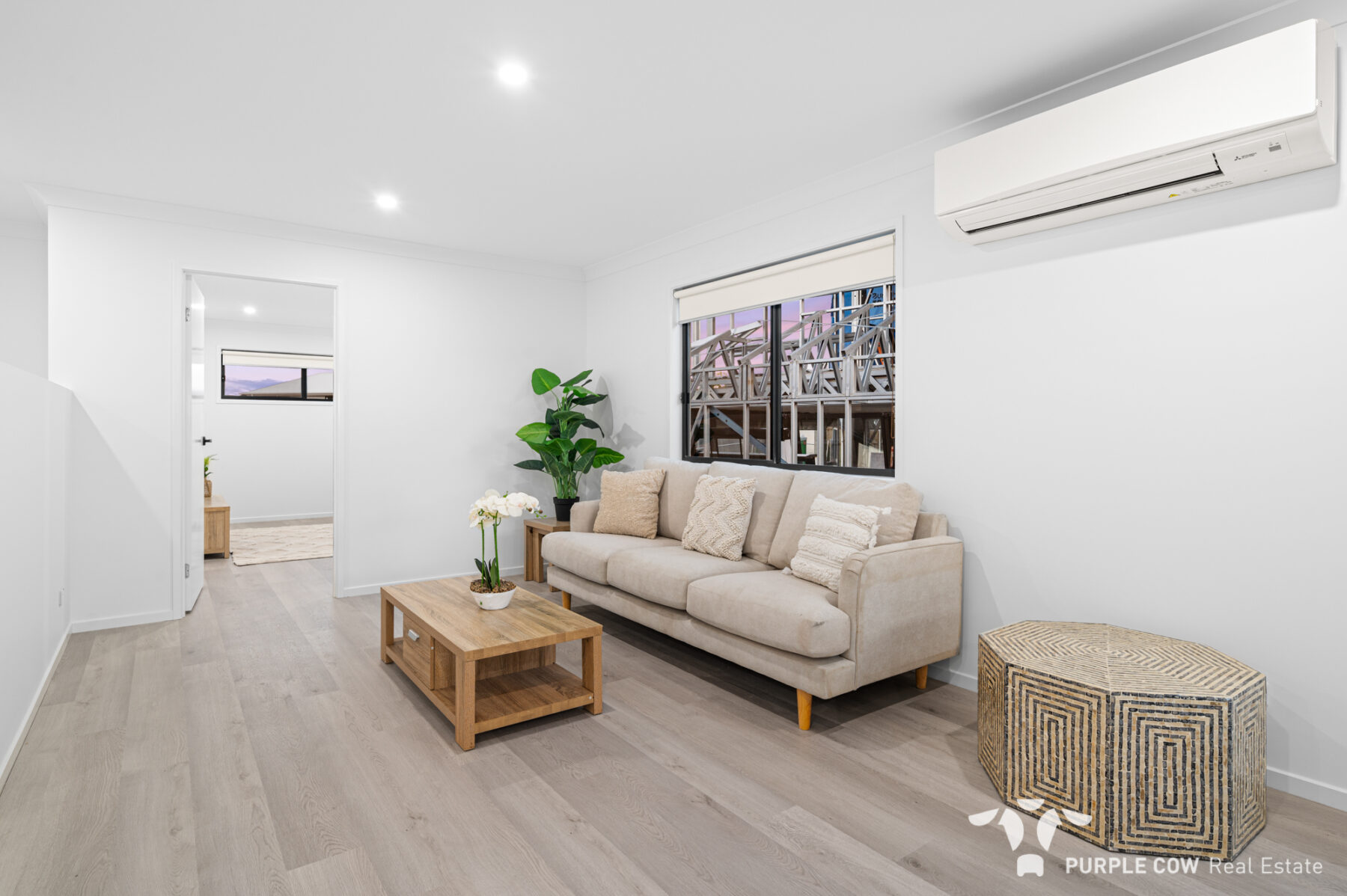 Property: 39 Palk Place, Spring Mountain, QLD, 4300 photo-4