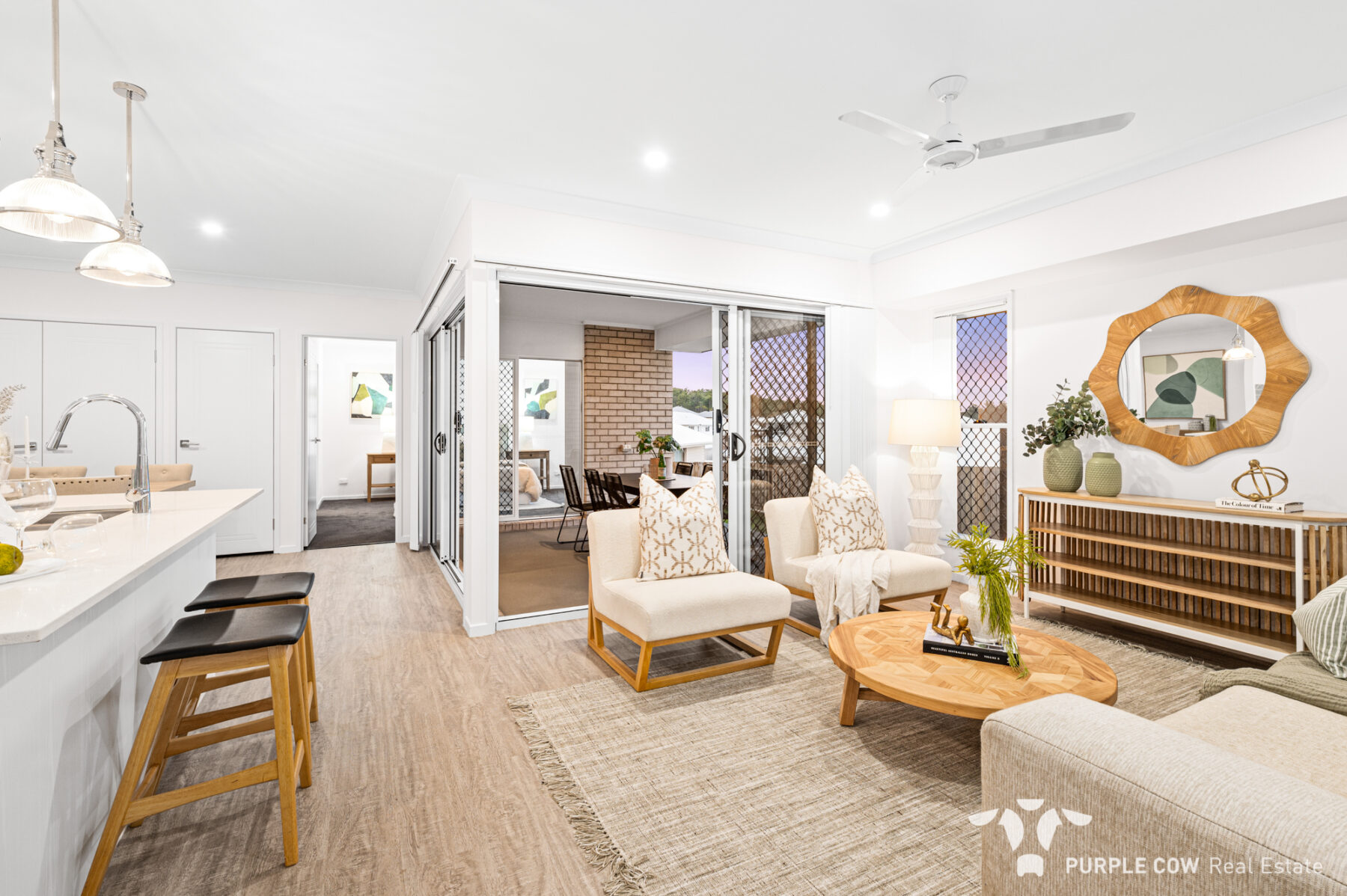 Property: 6 Palk Place, Spring Mountain, QLD, 4300 photo-4