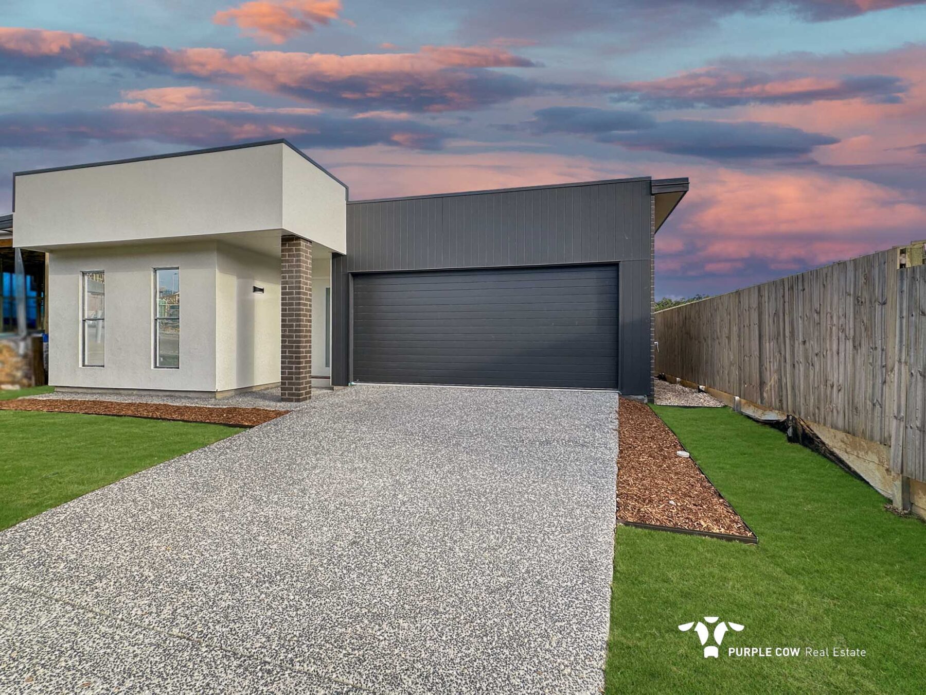 Property: 32 Ivanhoe Street, Spring Mountain, QLD, 4300 photo-16