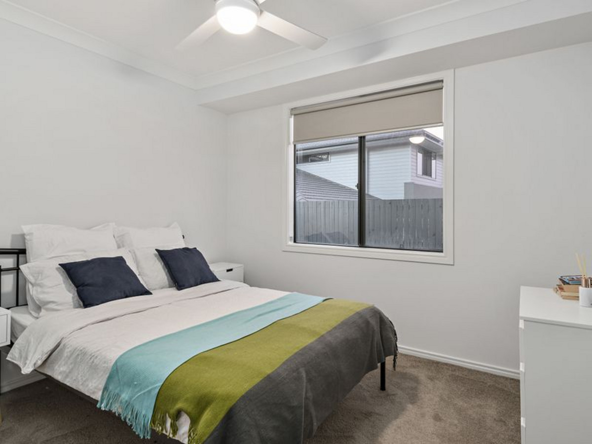 Property: 30 Logging Crescent, Spring Mountain, QLD, 4300 photo-10