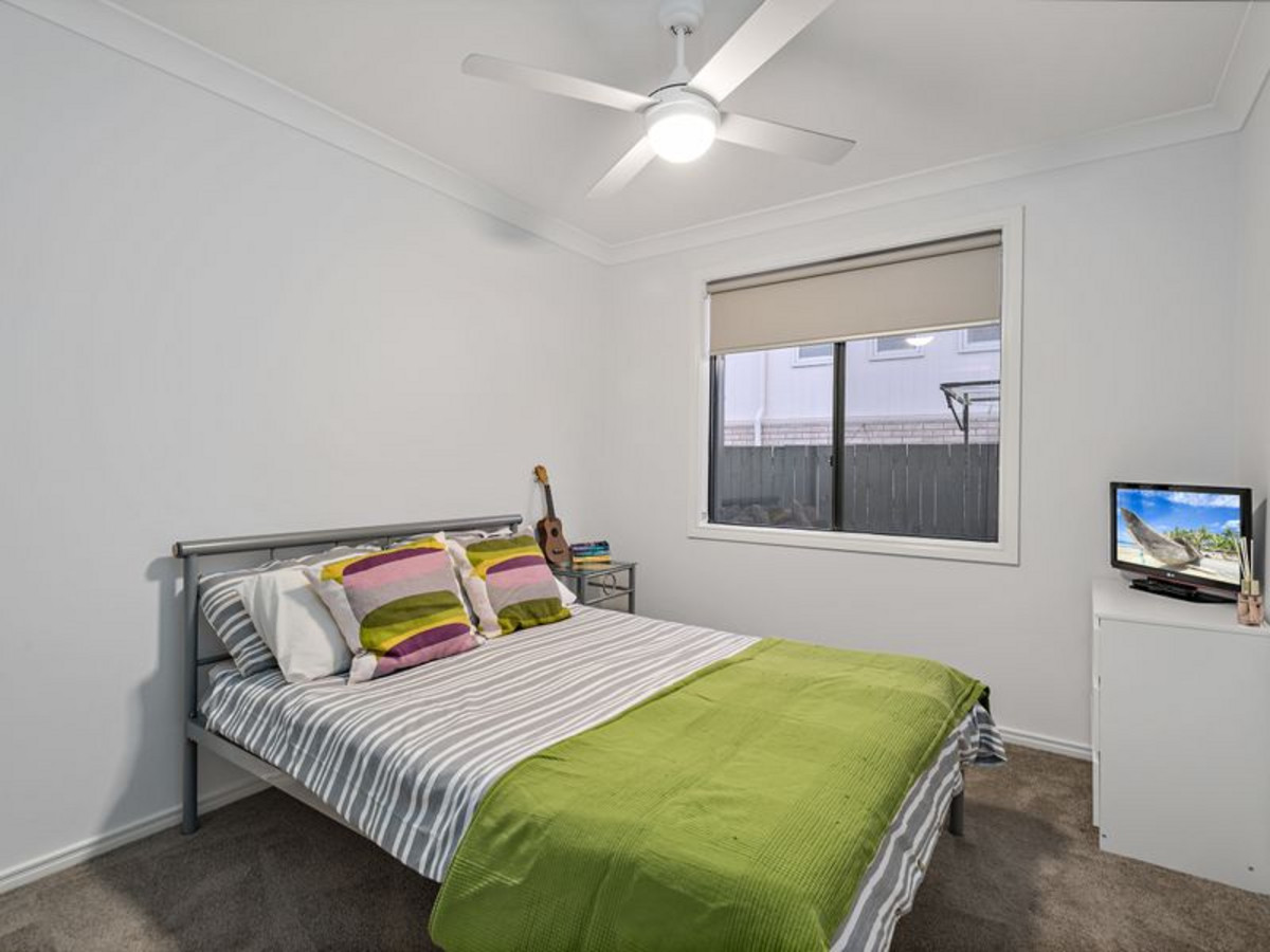 Property: 30 Logging Crescent, Spring Mountain, QLD, 4300 photo-12