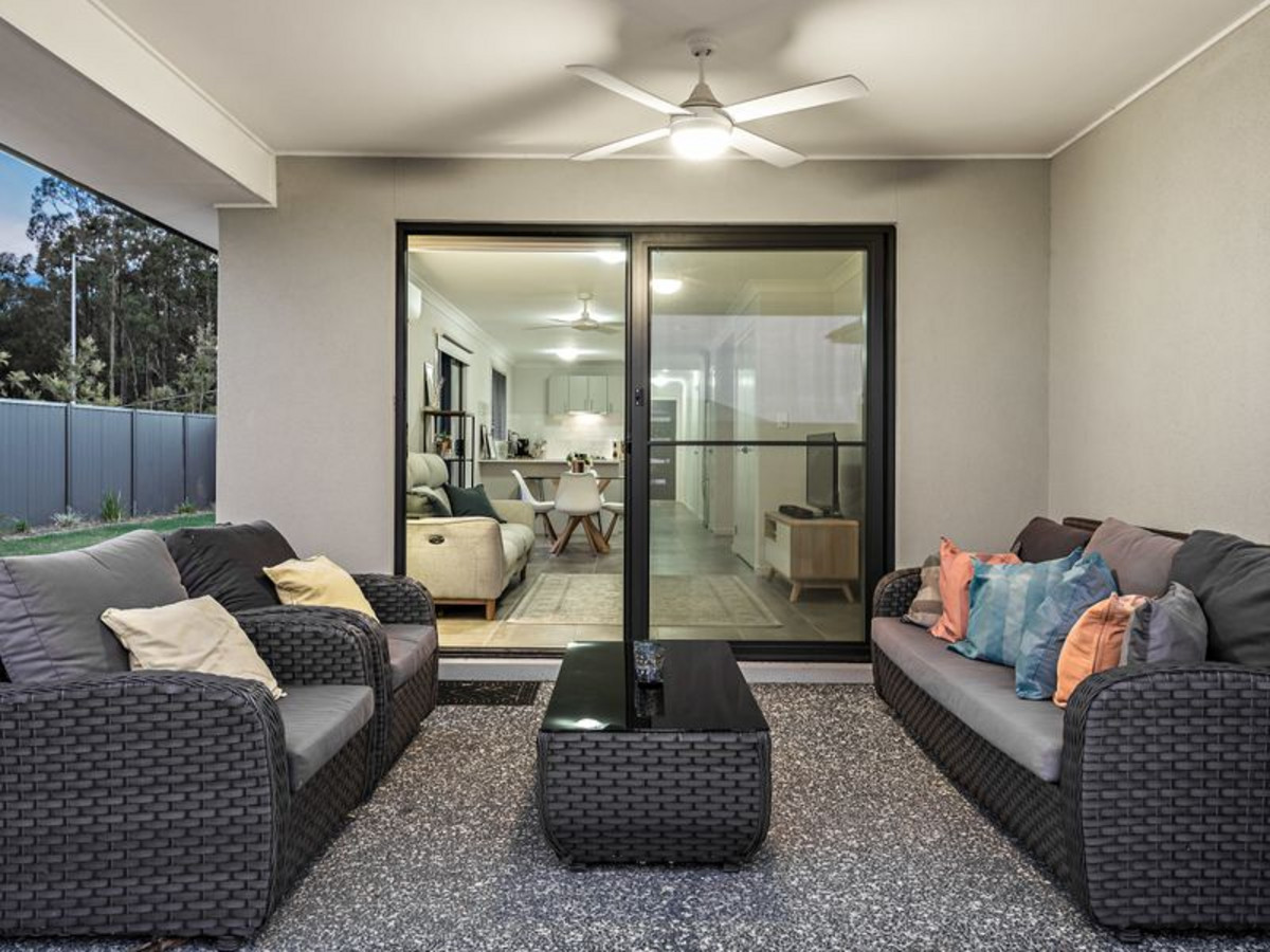 Property: 30 Logging Crescent, Spring Mountain, QLD, 4300 photo-13