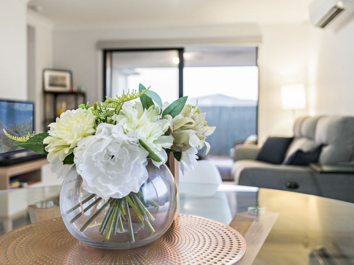 Property: 30 Logging Crescent, Spring Mountain, QLD, 4300 photo-5