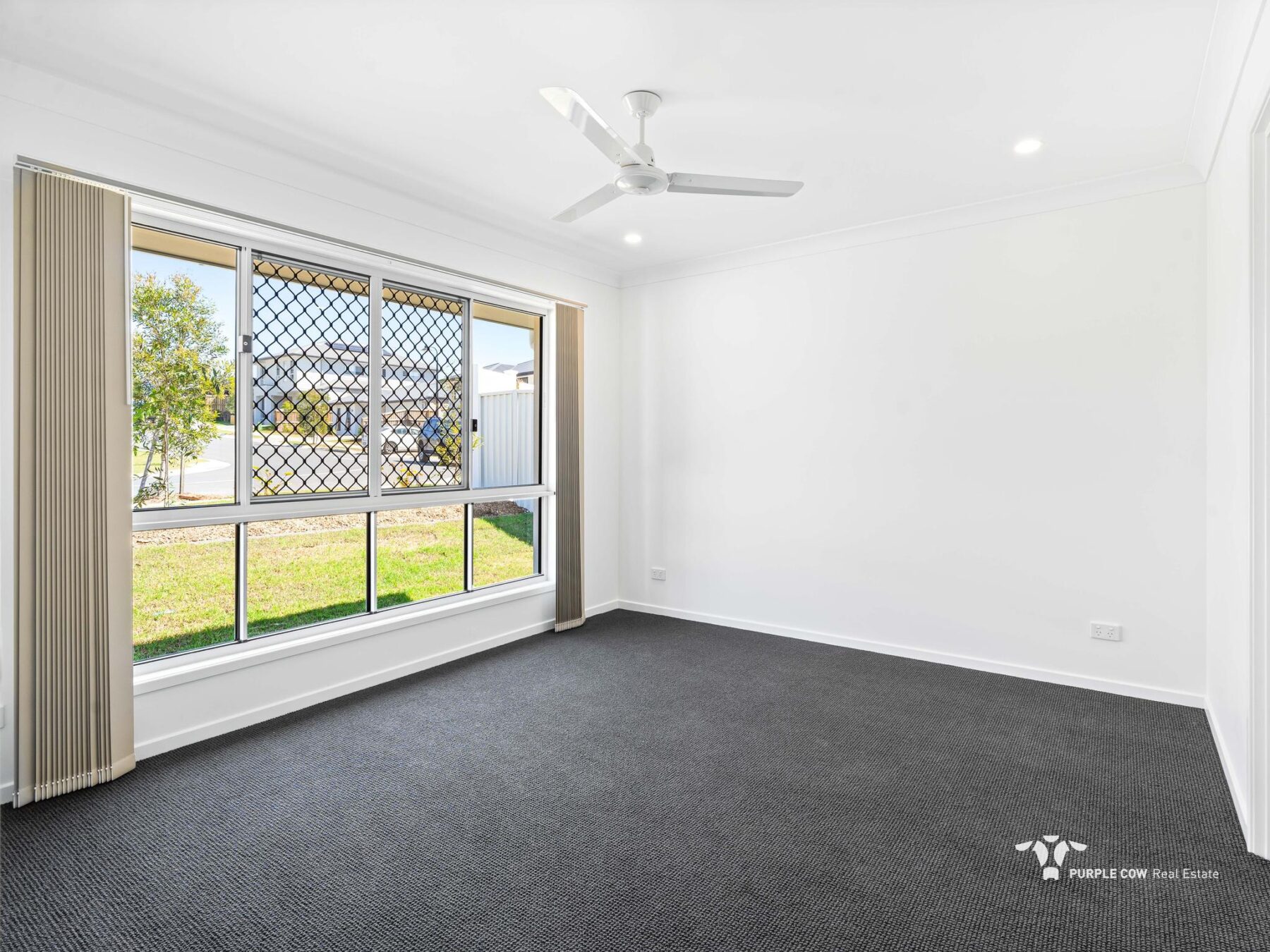 Rental: Bellbird Park, QLD, 4300 photo-4