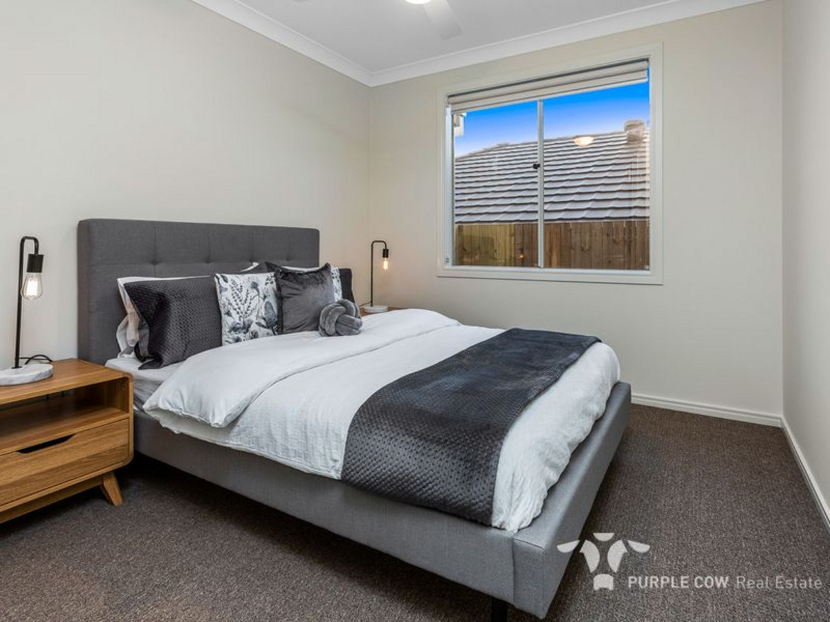 Rental: Spring Mountain, QLD, 4300 photo-11
