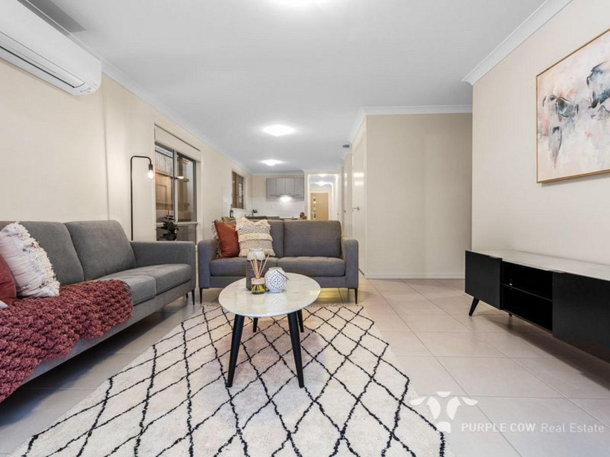 Rental: Spring Mountain, QLD, 4300 photo-6