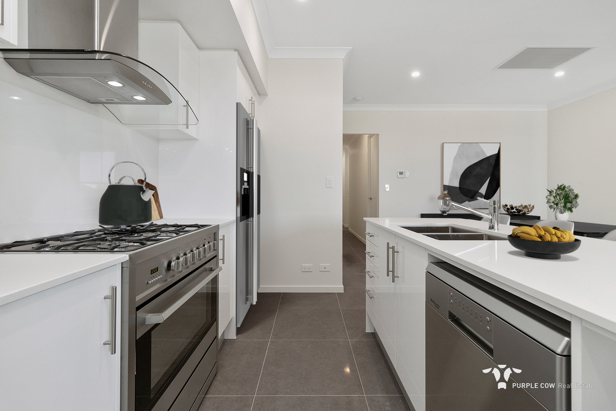 Rental: Spring Mountain, QLD, 4300 photo-3