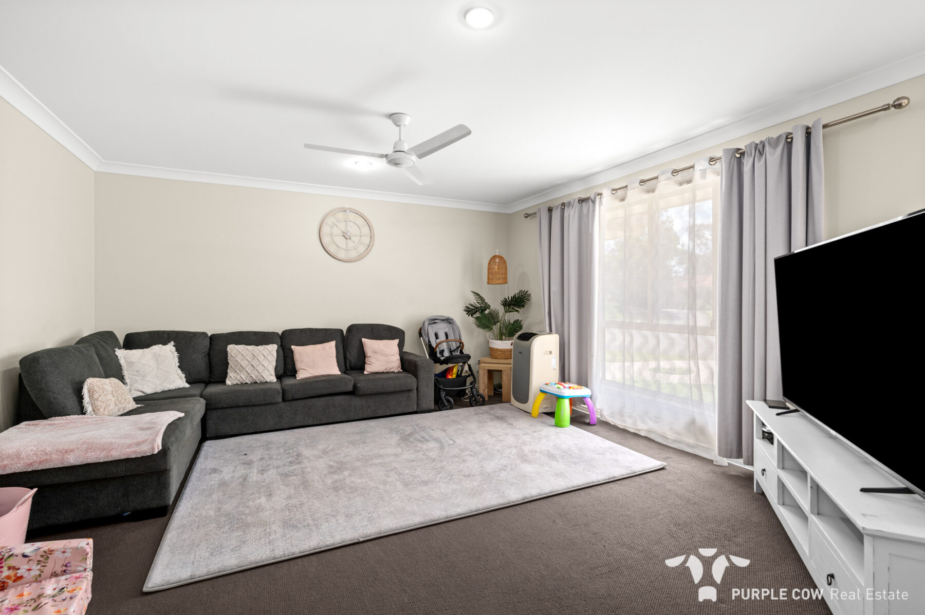 Property: 60 Broadleaf Parade, Redbank, QLD, 4301 photo-1