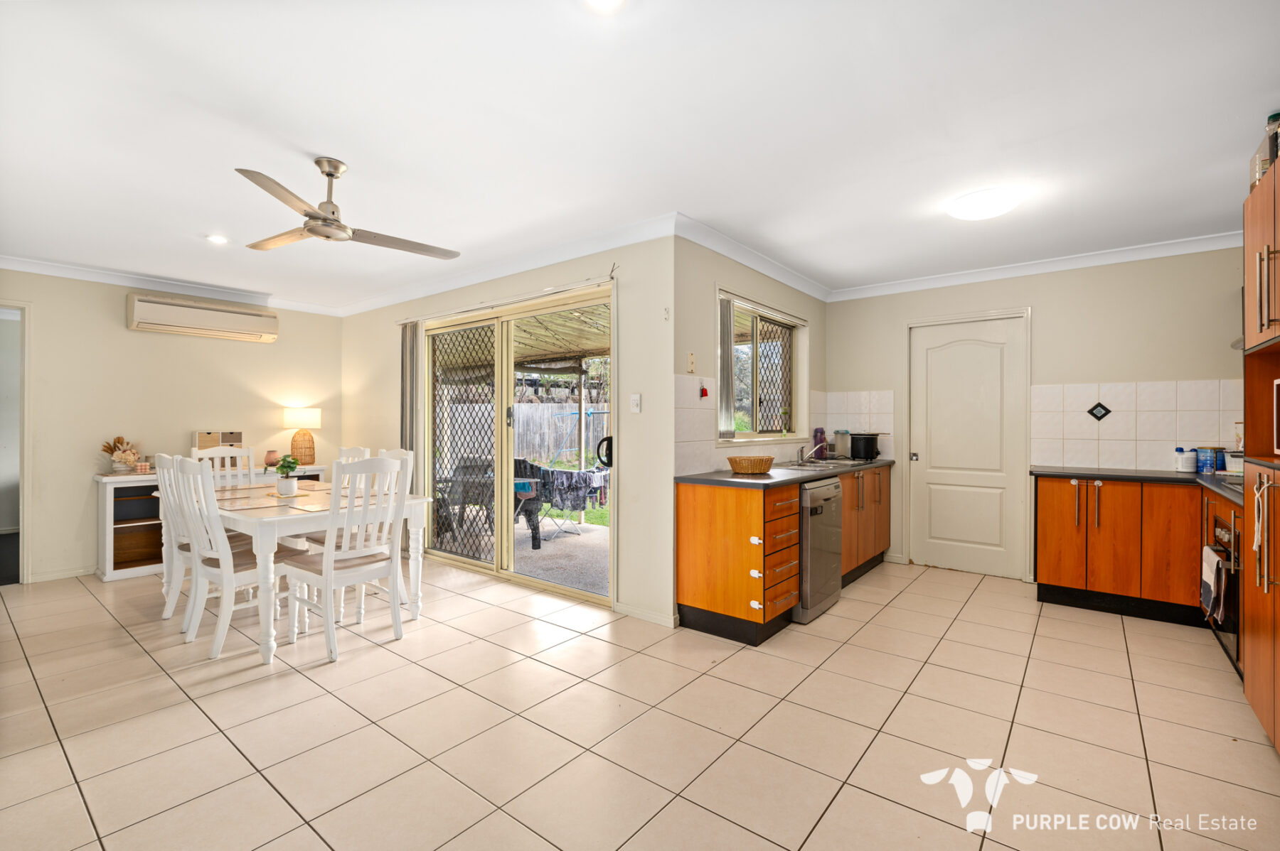 Property: 60 Broadleaf Parade, Redbank, QLD, 4301 photo-2