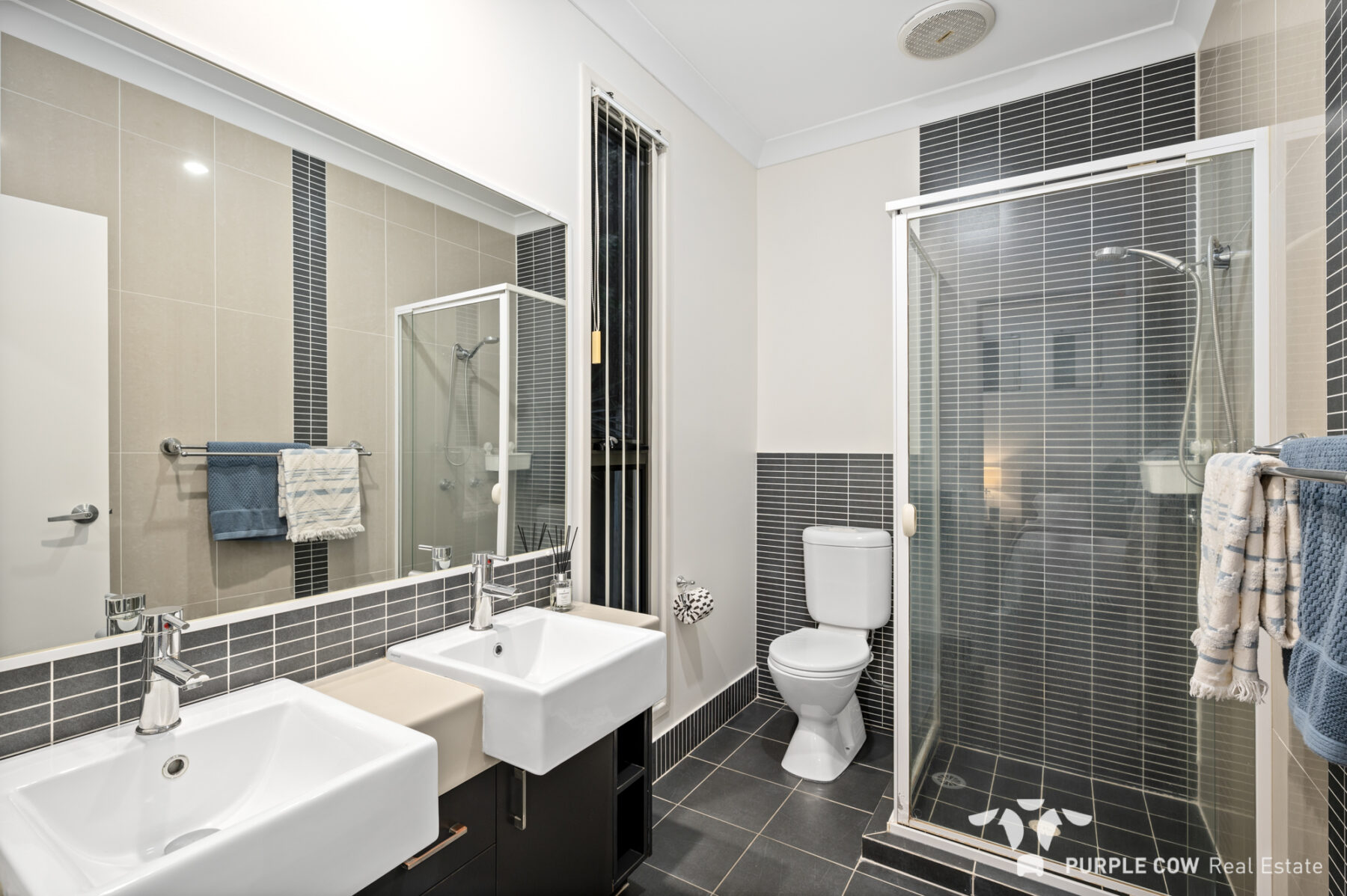 Property: 7 Waterside Drive, Springfield Lakes, QLD, 4300 photo-4