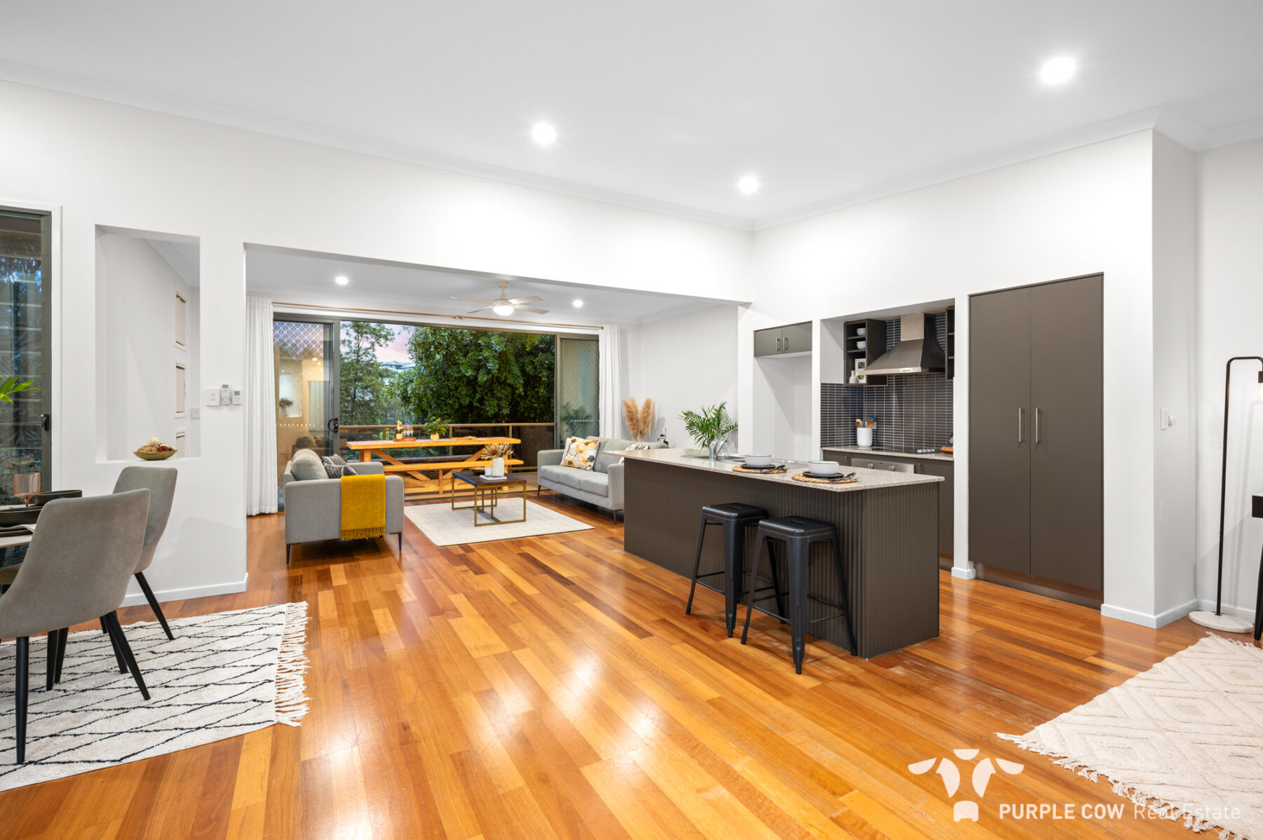 Property: 7 Waterside Drive, Springfield Lakes, QLD, 4300 photo-2