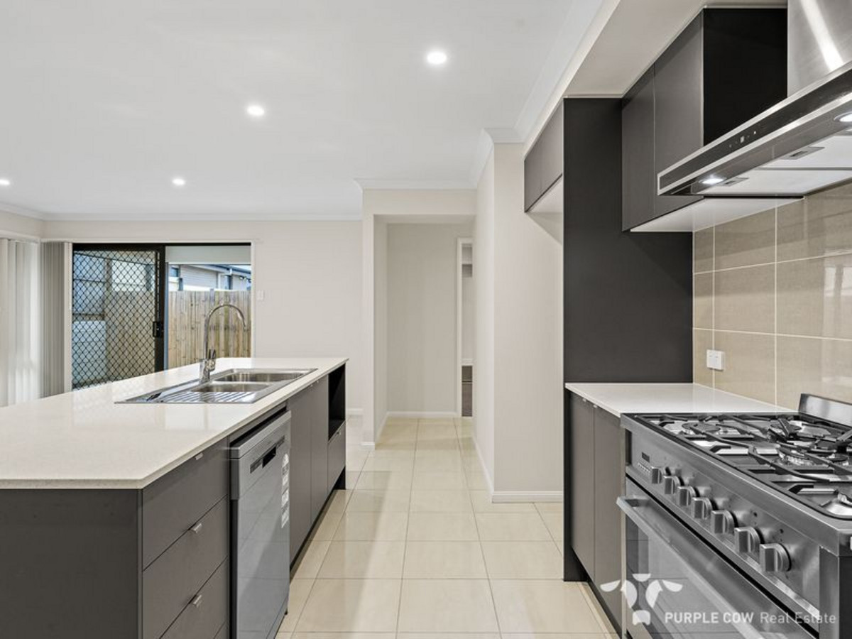 Rental: SPRING MOUNTAIN, QLD, 4300 photo-1