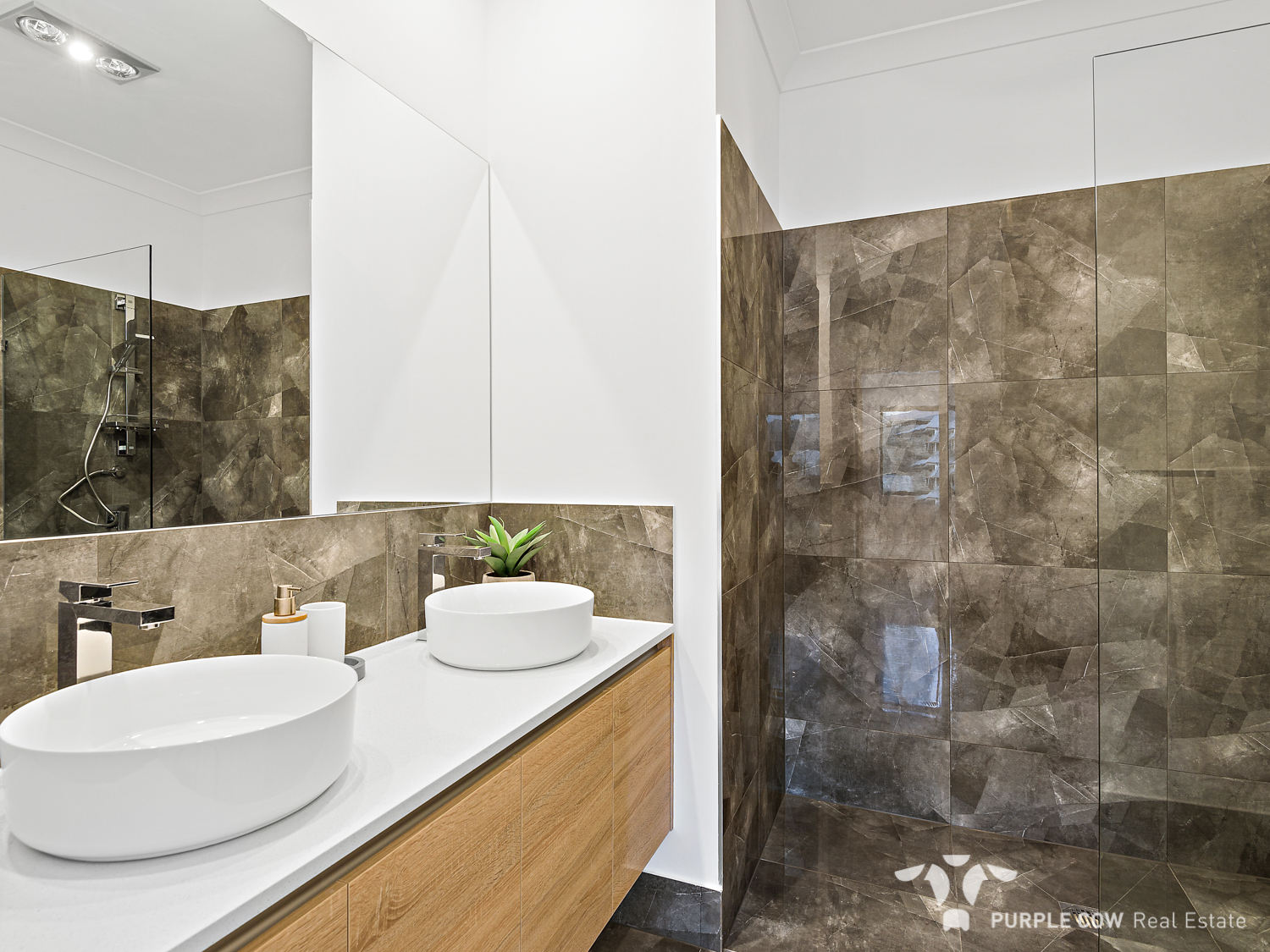 Property: 450 Grande Avenue, Spring Mountain, QLD, 4300 photo-13