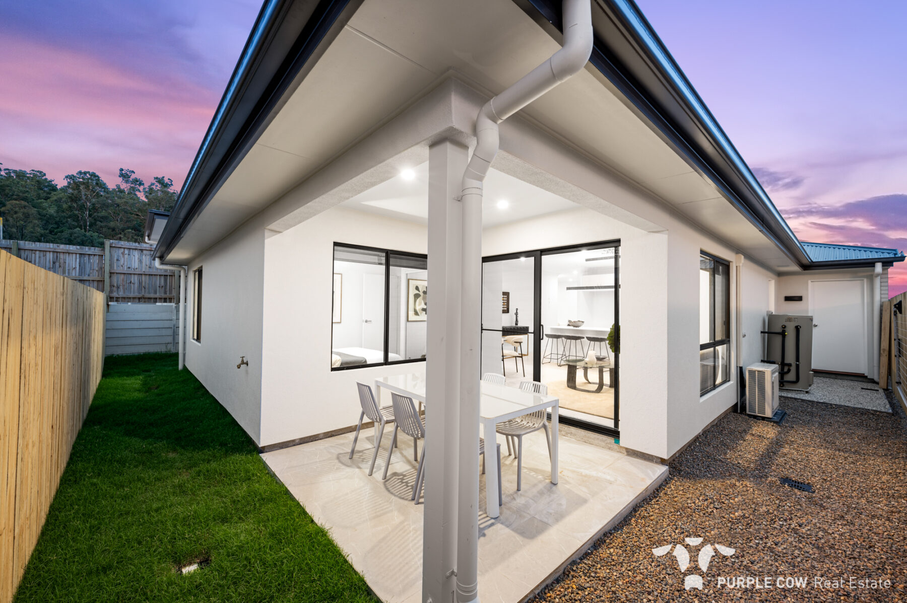 Property: 14 Helix Close, Spring Mountain, QLD, 4300 photo-11
