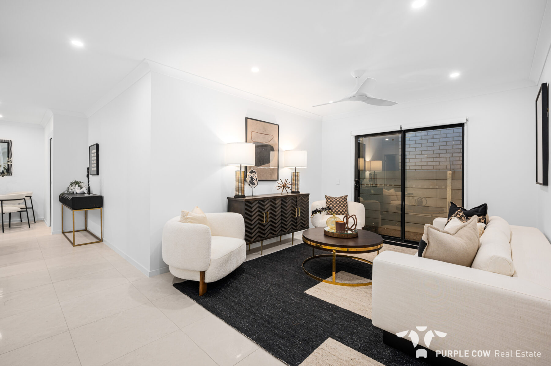 Property: 14 Helix Close, Spring Mountain, QLD, 4300 photo-4
