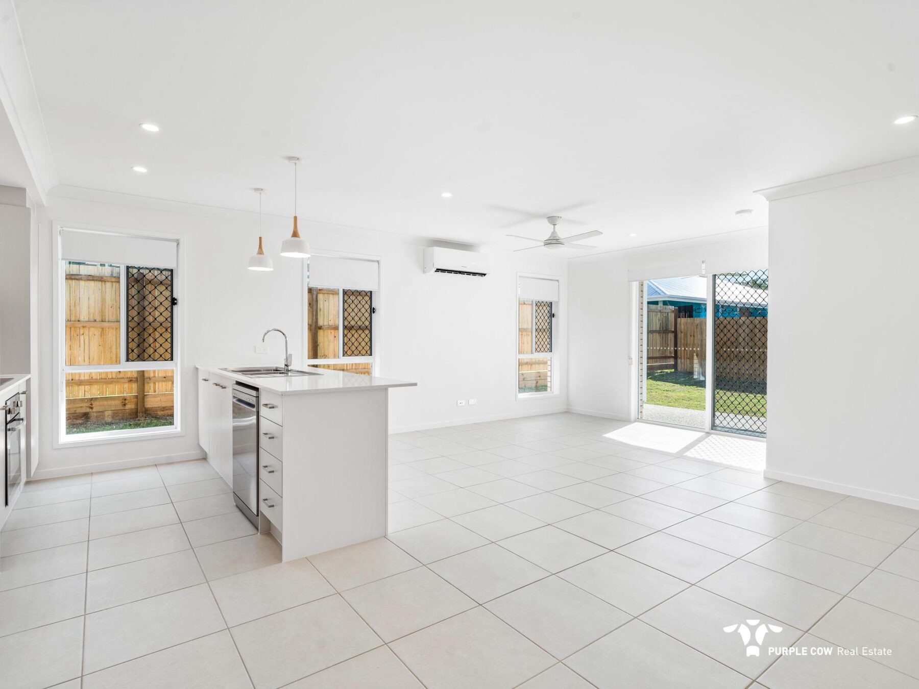 Rental: Plainland, QLD, 4341 photo-2
