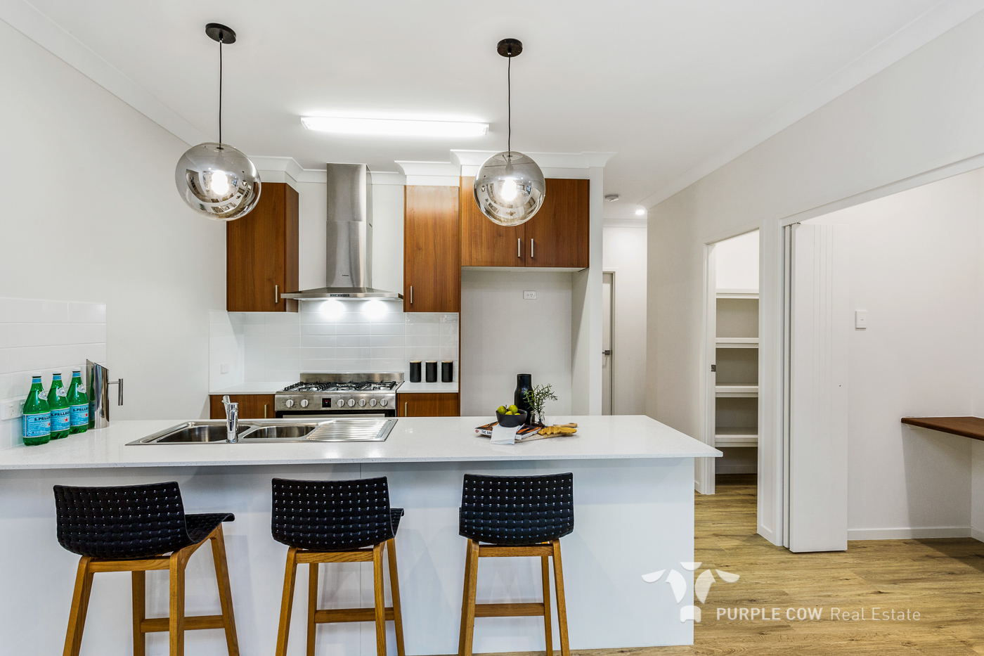 Rental: Spring Mountain, QLD, 4300 photo-4