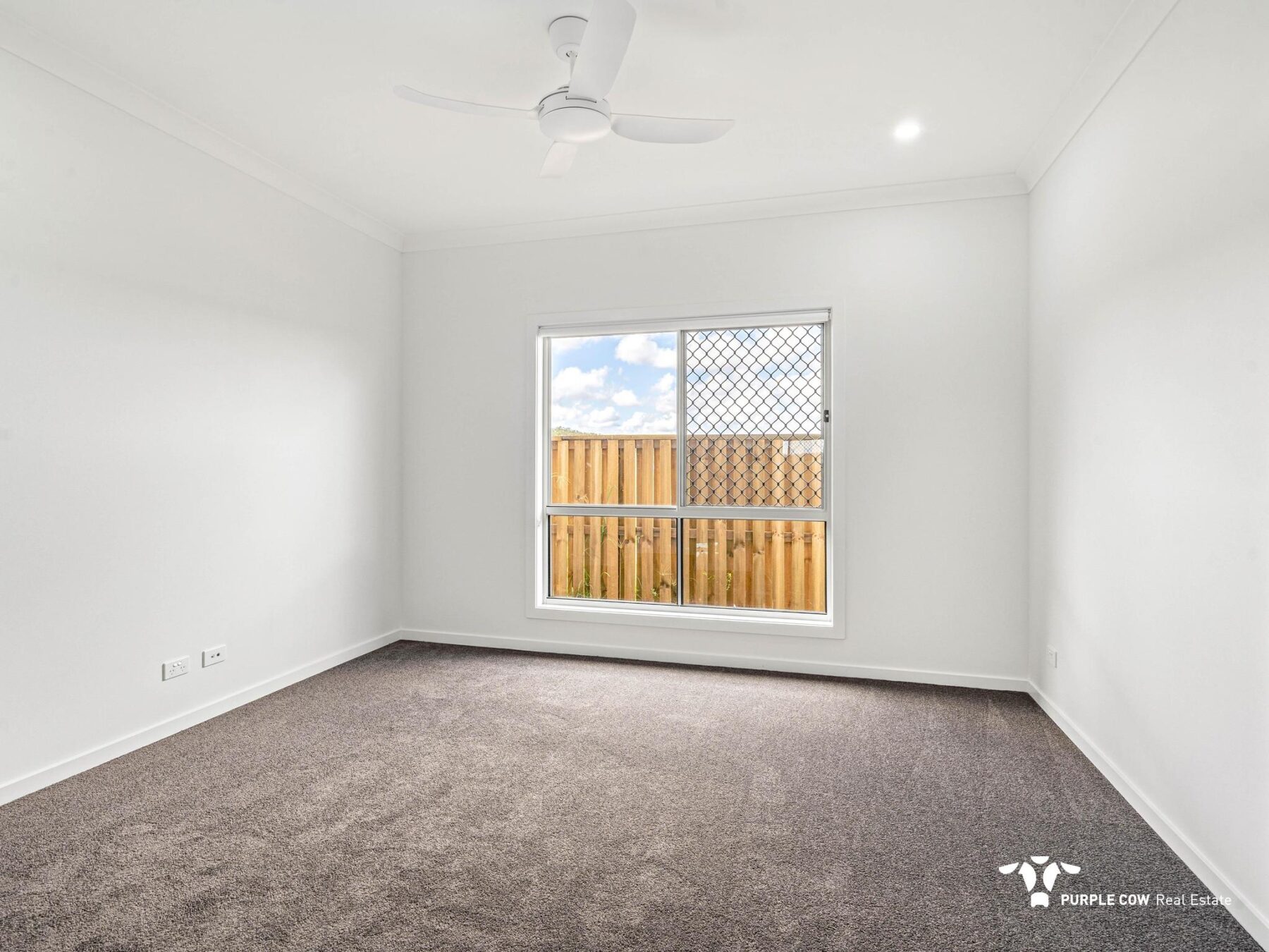 Rental: White Rock, QLD, 4306 photo-10