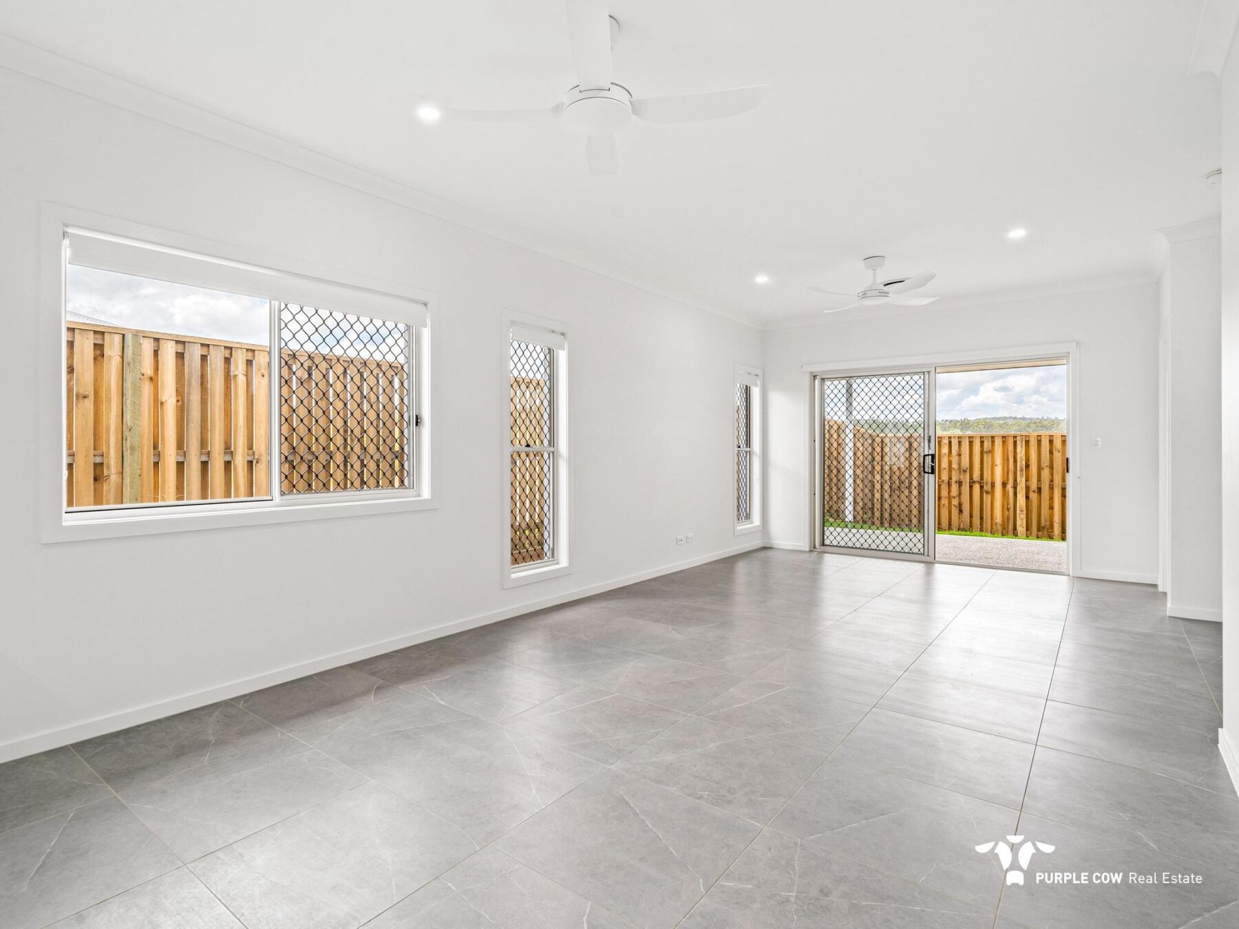 Rental: White Rock, QLD, 4306 photo-2