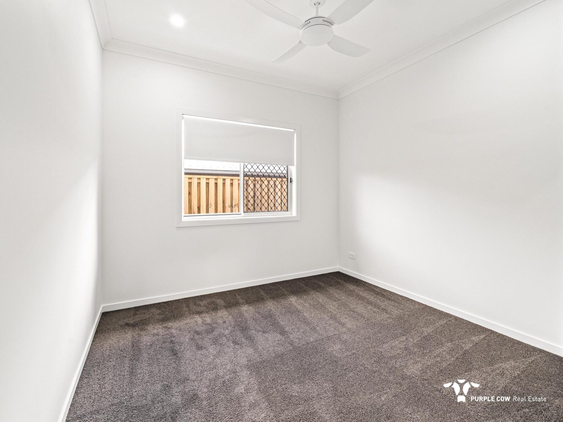 Rental: White Rock, QLD, 4306 photo-7