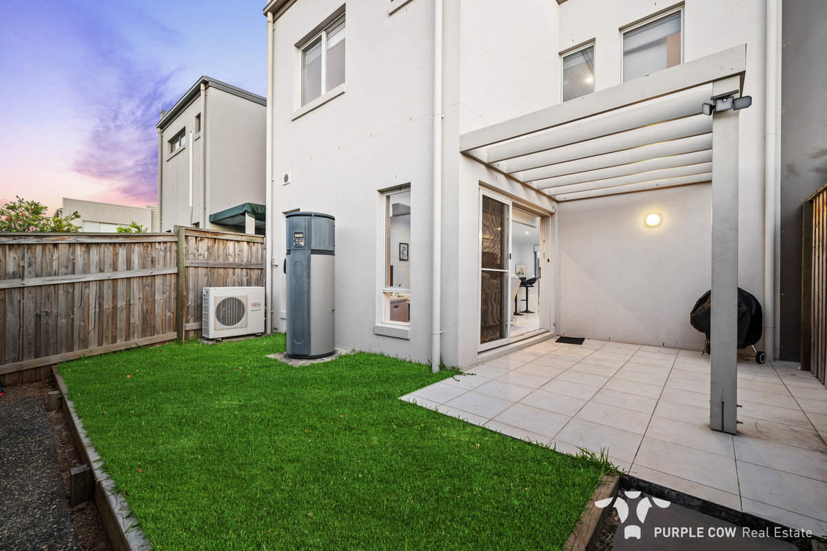 Rental: Spring Mountain, QLD, 4300 photo-9