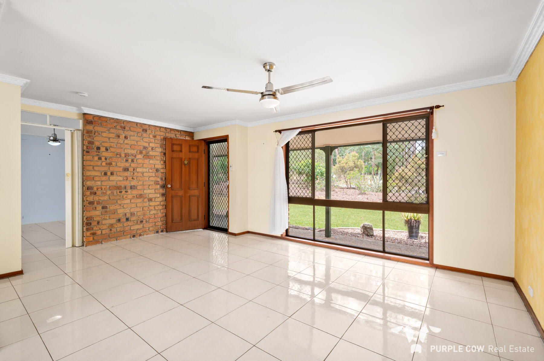 Rental: Ripley, QLD, 4306 photo-4