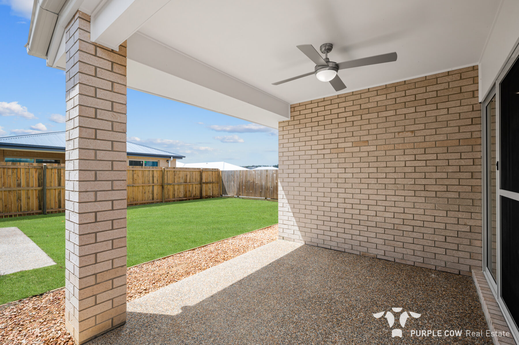 Rental: Spring Mountain, QLD, 4300 photo-12