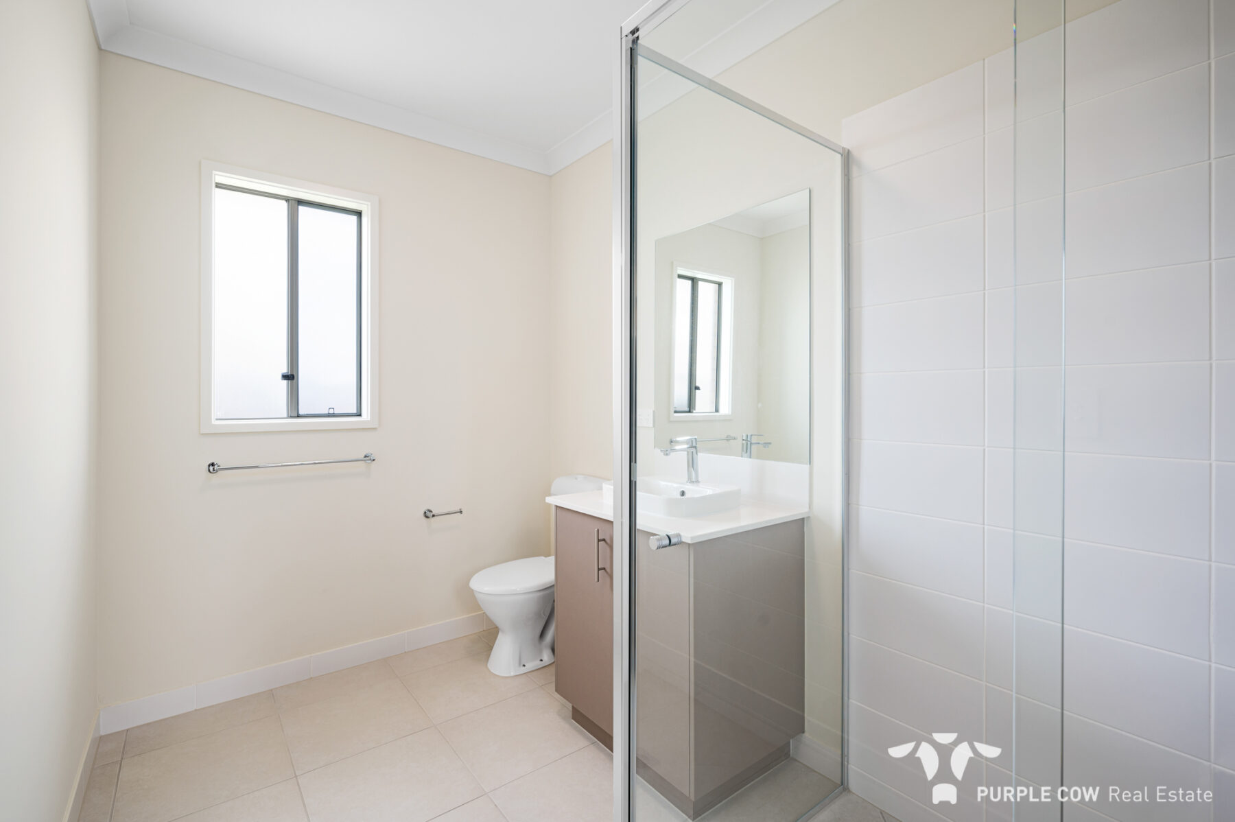 Rental: Spring Mountain, QLD, 4300 photo-9