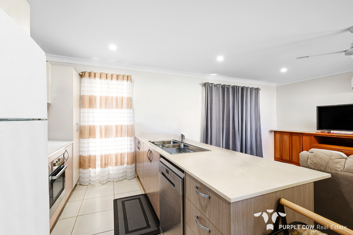 Rental: South Ripley, QLD, 4306 photo-2
