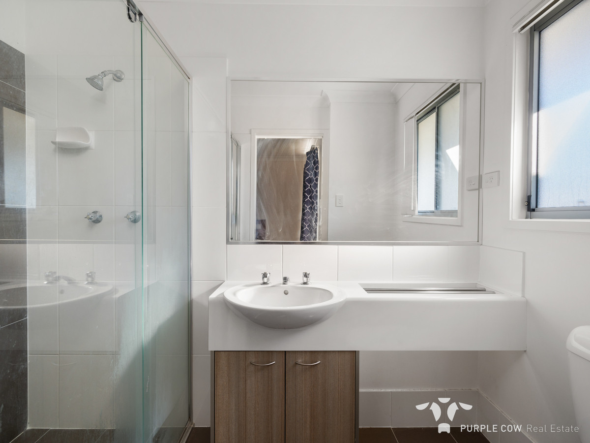 Rental: Durack, QLD, 4077 photo-4