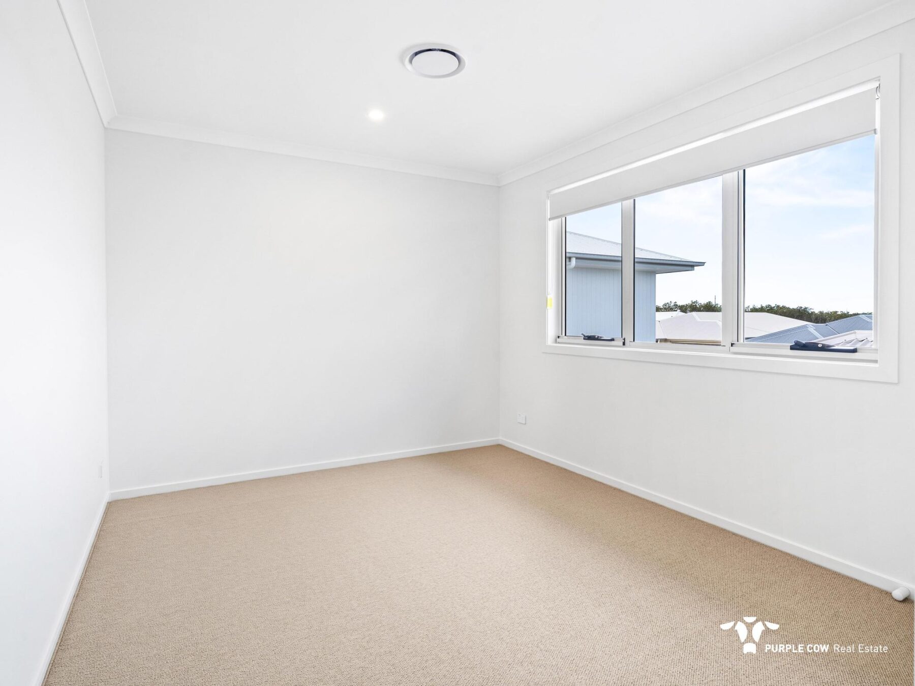 Rental: Greenbank, QLD, 4124 photo-12