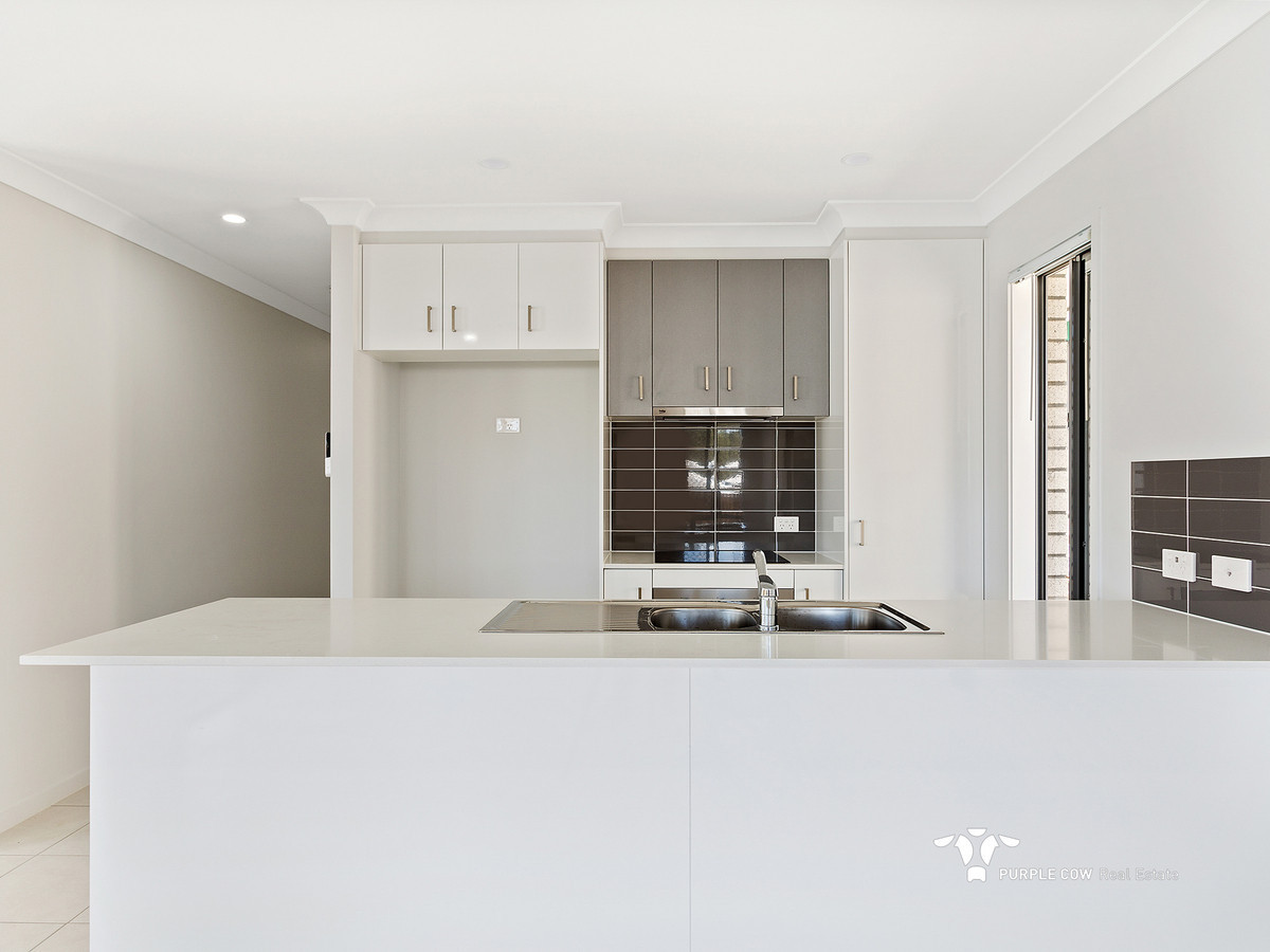 Rental: Redbank Plains, QLD, 4301 photo-2