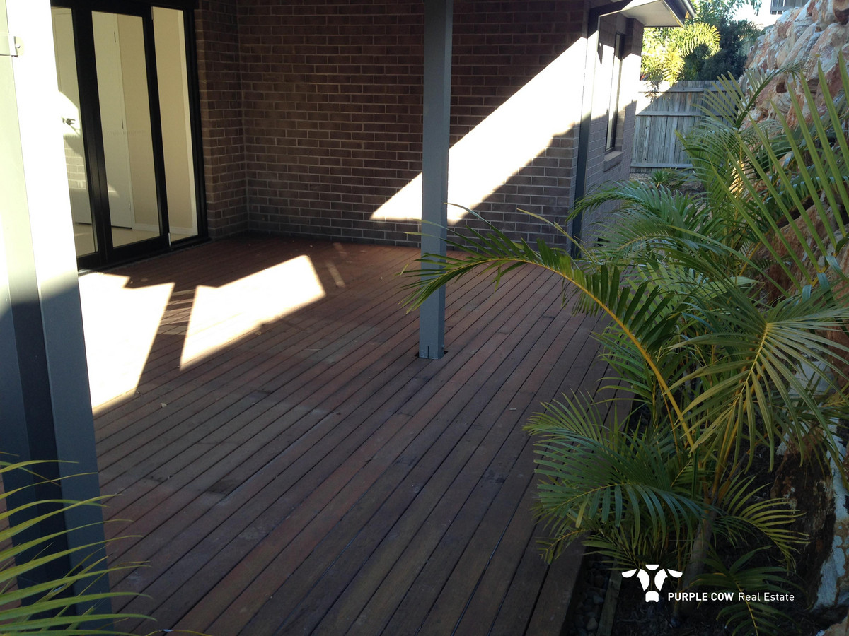 Rental: Deebing Heights, QLD, 4306 photo-11