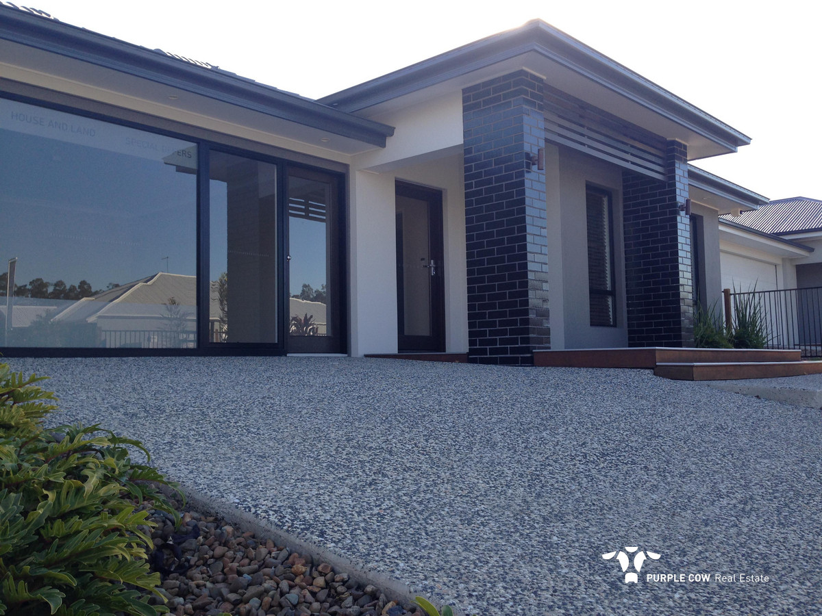 Rental: Deebing Heights, QLD, 4306 photo-13