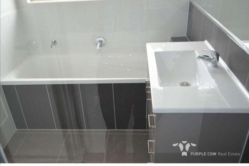 Rental: Springfield Lakes, QLD, 4300 photo-5