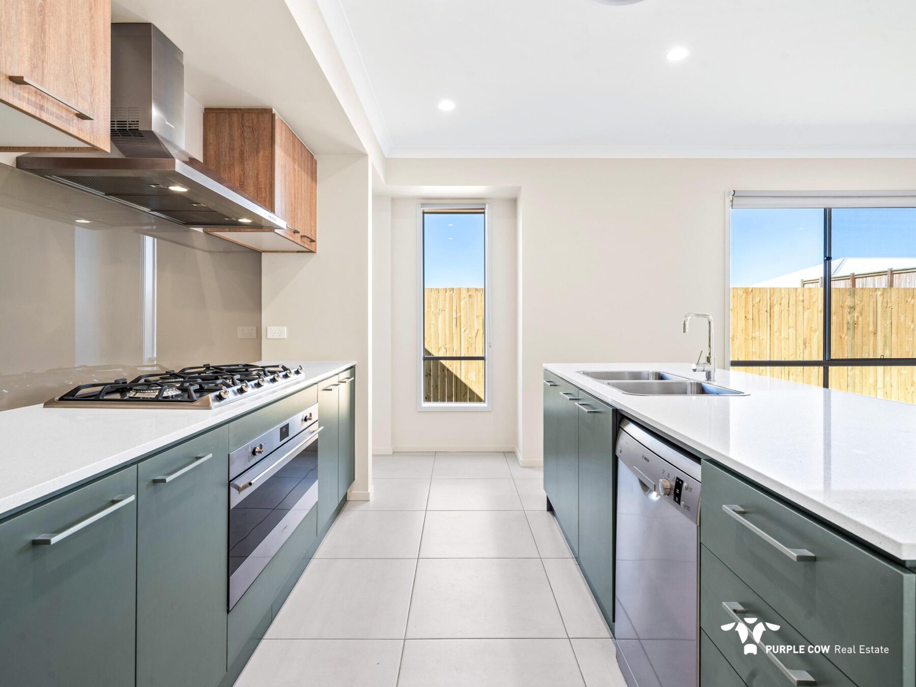 Rental: White Rock, QLD, 4306 photo-1
