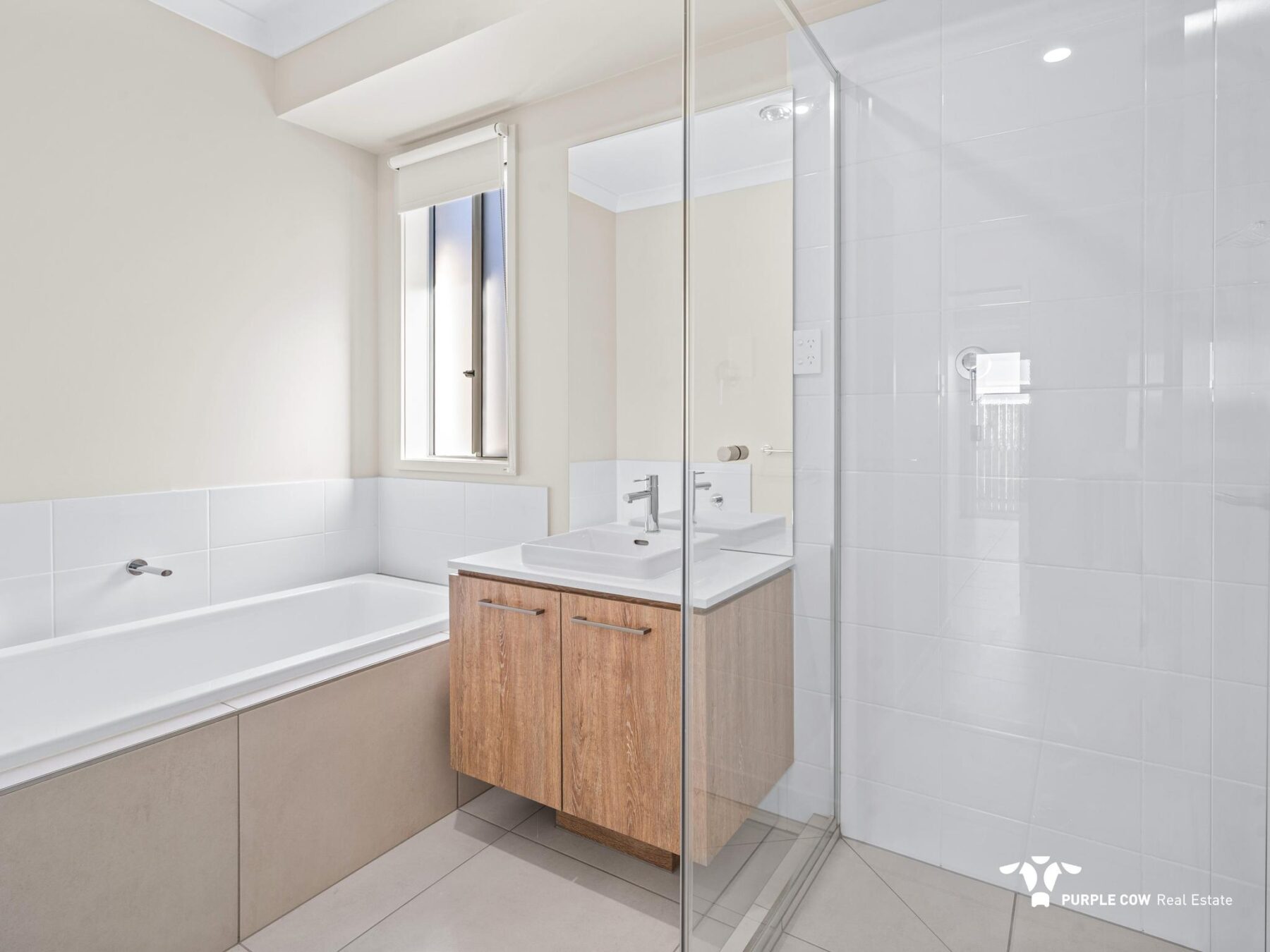 Rental: White Rock, QLD, 4306 photo-6