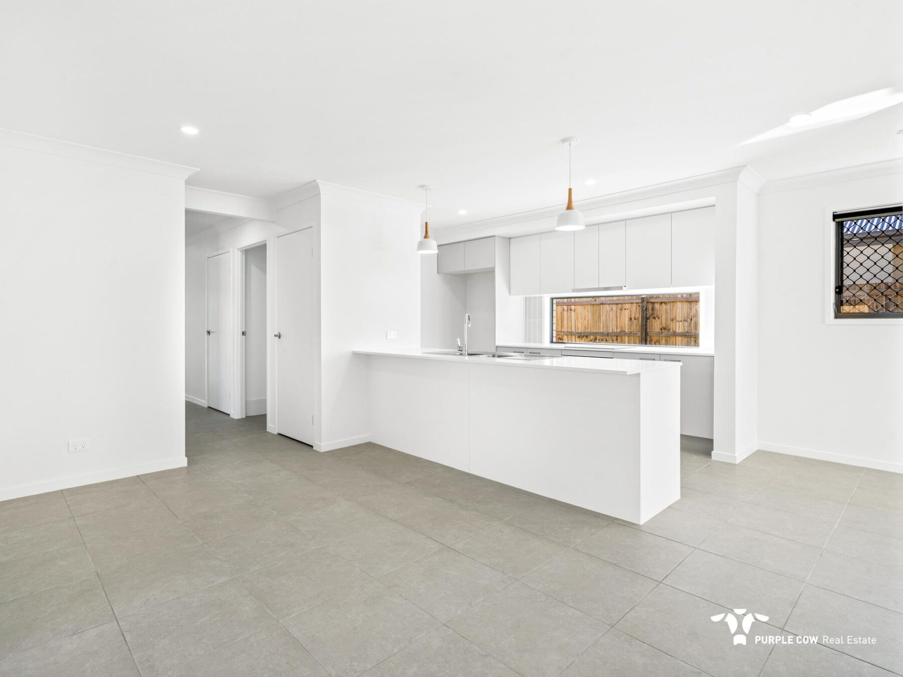 Rental: Plainland, QLD, 4341 photo-2