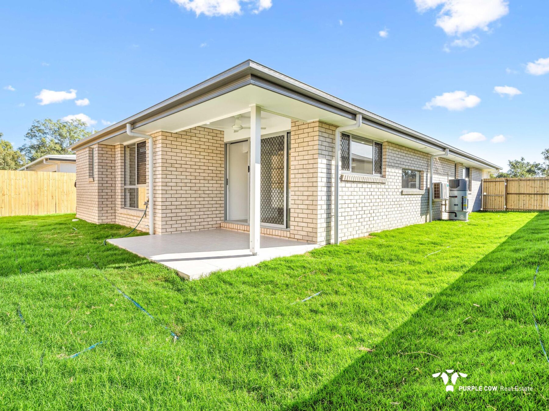 Rental: Plainland, QLD, 4341 photo-11