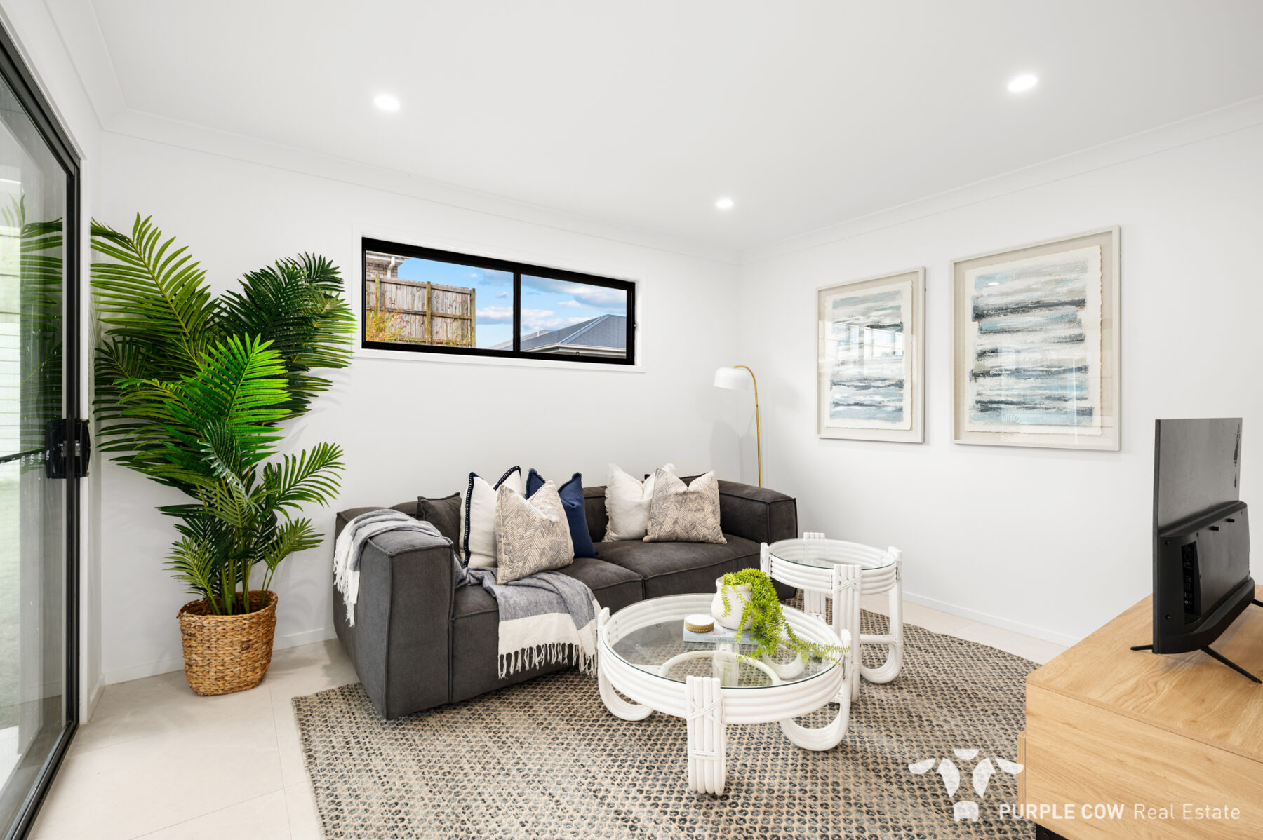 Property: 3 Helix Close, Spring Mountain, QLD, 4300 photo-4