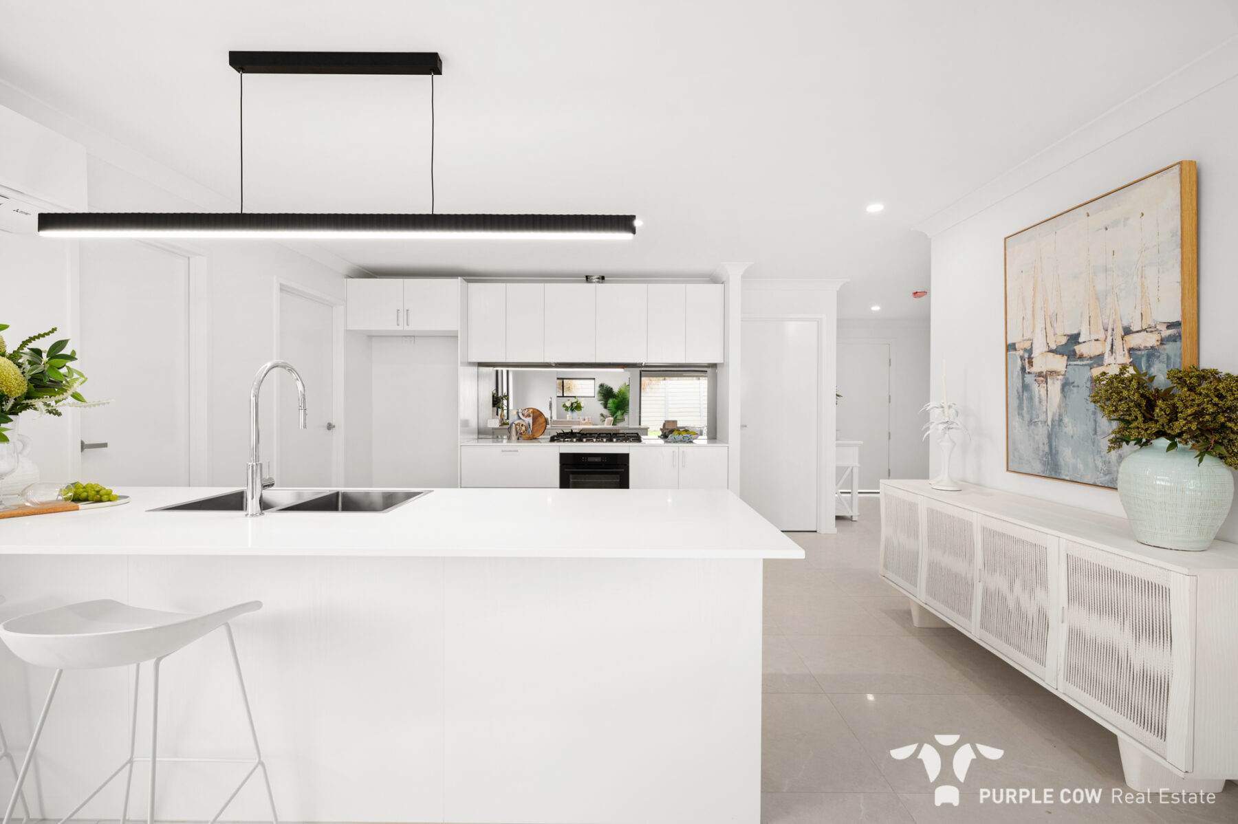 Property: 3 Helix Close, Spring Mountain, QLD, 4300 photo-6