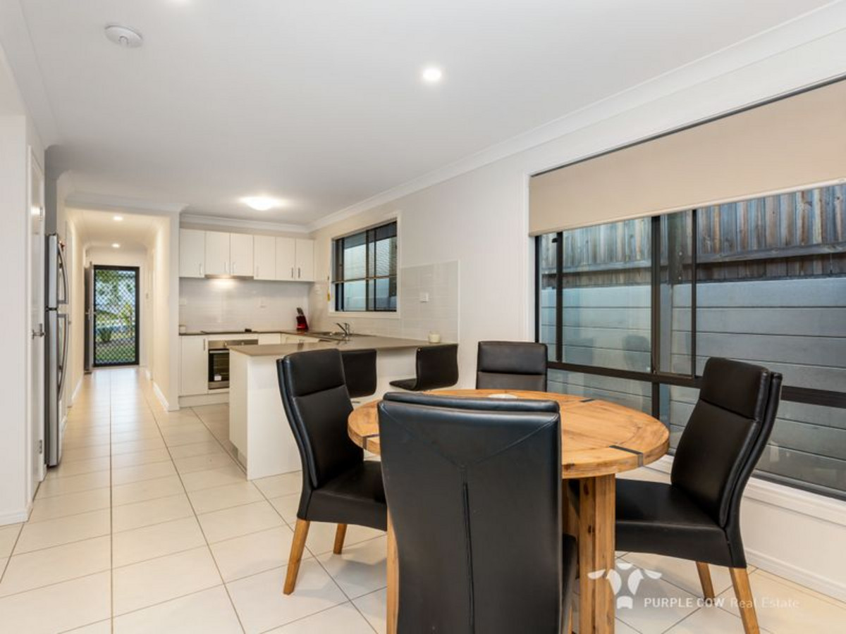 Rental: Spring Mountain, QLD, 4300 photo-2