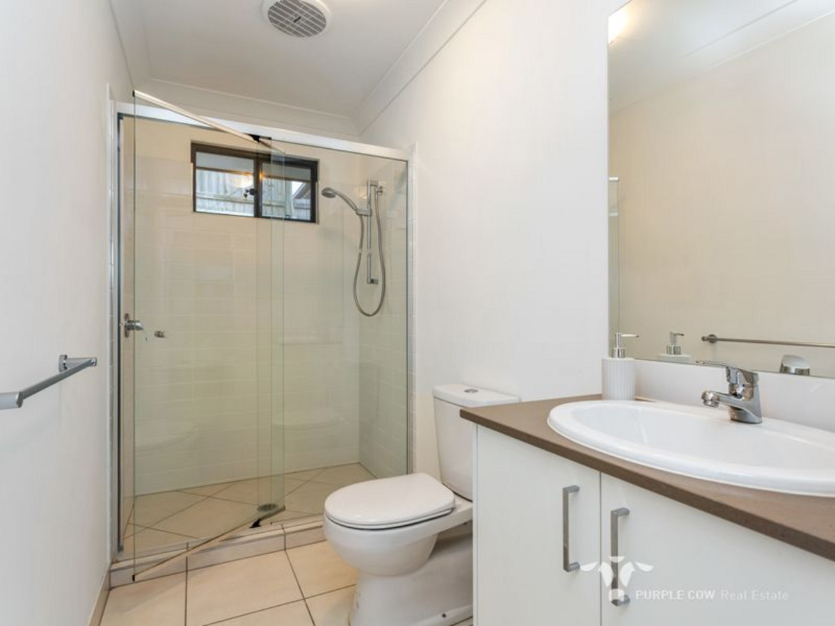 Rental: Spring Mountain, QLD, 4300 photo-8