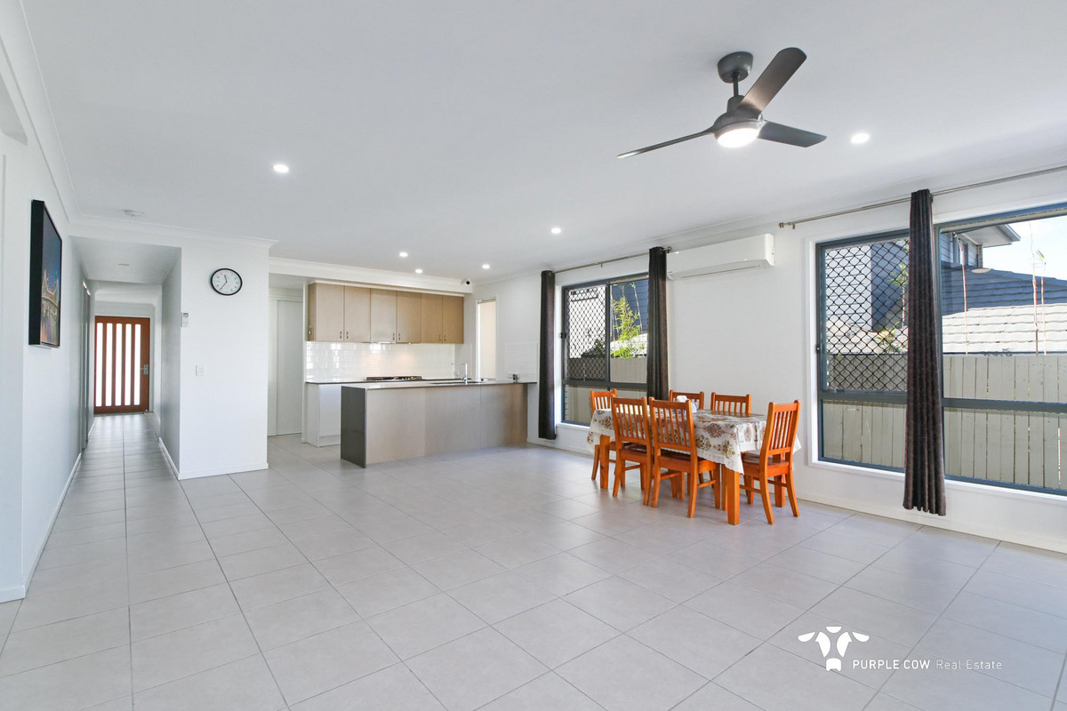 Rental: Spring Mountain, QLD, 4300 photo-3